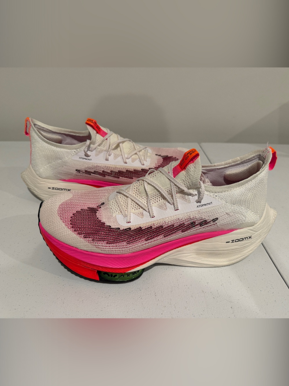 Nike Men’s Air Zoom Alphafly NEXT% Running Shoes - White/Pink